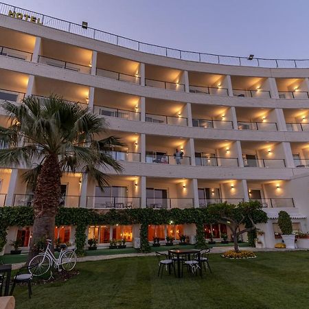 Ramada Resort By Wyndham Puerto De Mazarron Ngoại thất bức ảnh